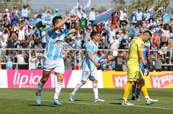 Magallanes mantuvo la ventaja de la ida y es el primer finalista de la Copa Chile