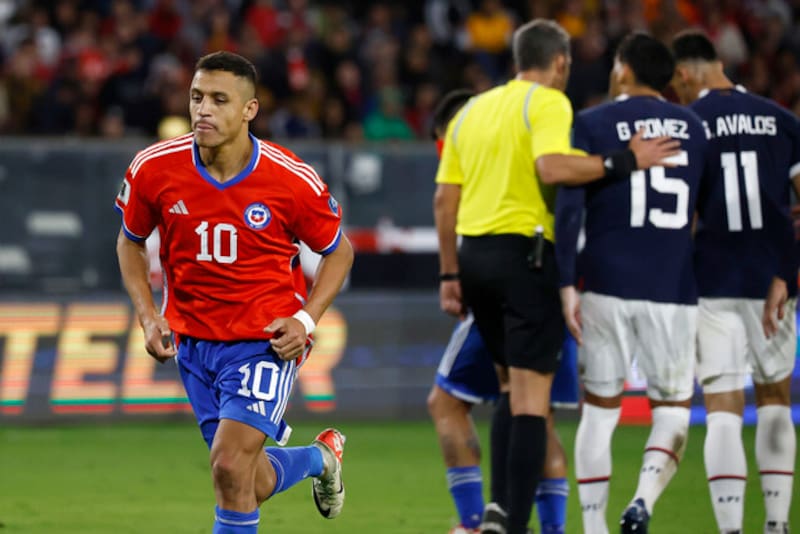 Alexis Sánchez en el partido de Chile vs. Paraguay. Foto: Aton