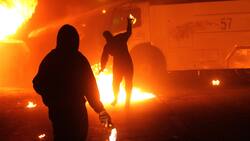 VIDEO | Villa Francia: Protestas terminan con carro lanzagua quemado y un supermercado saqueado