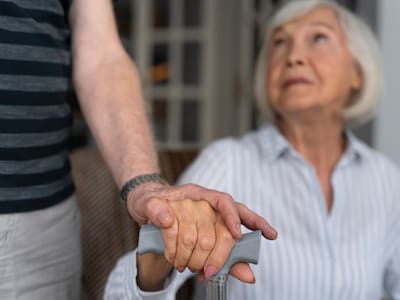 ¿Cómo cuidar la memoria en la vejez?: así puedes diferenciar un olvido normal de los signos de Alzheimer