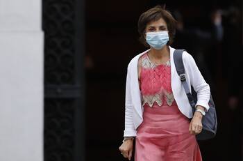 Paula Daza indicó que una tercera dosis es "probable" y anunció eventuales cambios al Plan Paso a Paso