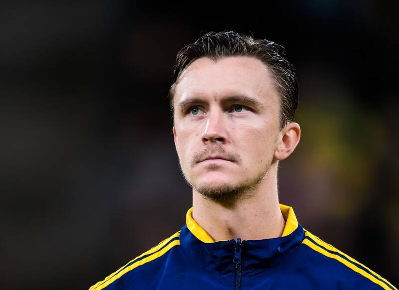 Kristoffer Olsson ha sido seleccionado sueco y se formó en el Arsenal.