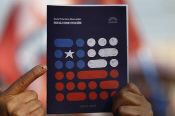 "Será lo que la gente quiere": Predicen que Chile tendrá una nueva Constitución