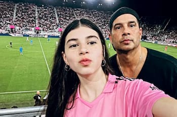 “Me abrió Julieta y quedó para adentro”: Mario Velasco sorprendió a su hija en Miami por su cumpleaños