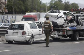 Dos choques múltiples ocurrieron en la Autopista Central: uno involucró a 8 automóviles y el otro a 5 vehículos