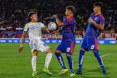 VIDEO | “Acción de juego”: Revelan cómo actuó el VAR en la polémica mano de Pablo Parra ante la U