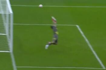 VIDEO | El tremendo tapadón de Claudio Bravo que le permitió al Betis ir al alargue ante el Barcelona