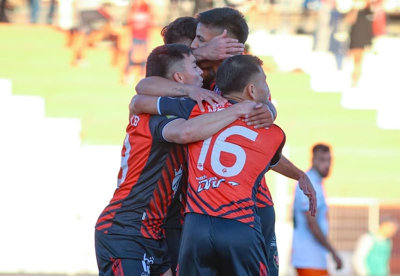 Puntero del Campeonato Nacional. Foto: @clubdeporteslimache.