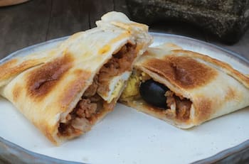“Al horno y sin manteca”: Director del Departamento de Nutrición de la U. de Chile respecto al consumo de empanadas en Fiestas Patrias