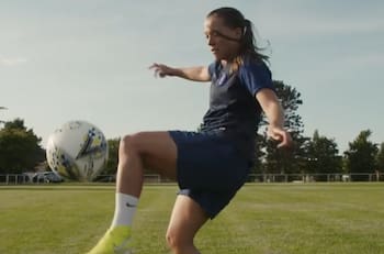 ¡Se pasaron! Fantástico manejo con el balón de las figuras femeninas del Chelsea