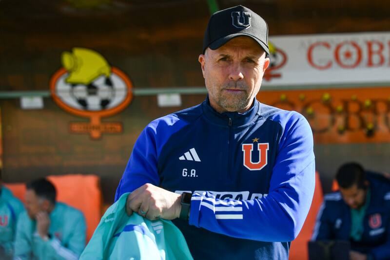 Gustavo Álvarez se refirió al mercado de fichajes de la U. Foto: Aton.