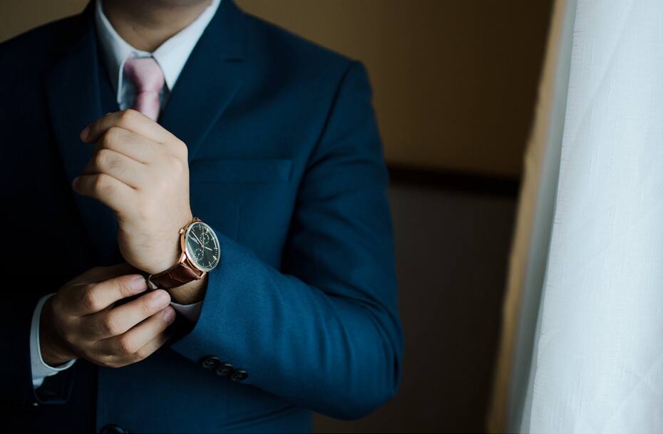 Hay varias promociones de relojes para este Día del Padre. Créditos: Canva.