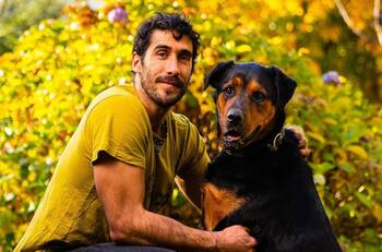 “Nuestro último regaloneo”: La sentida despedida de Pedro Astorga y su perrito, Newen