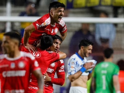 Trabajado triunfo de Unión La Calera: los Cementeros se imponen a Everton por la mínima