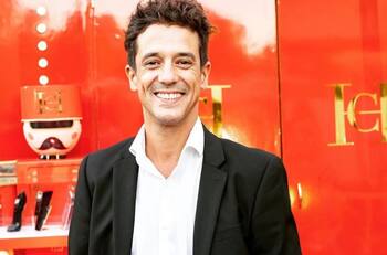 Fuera de Santiago: Matías Oviedo disfruta relajada tarde con su hija