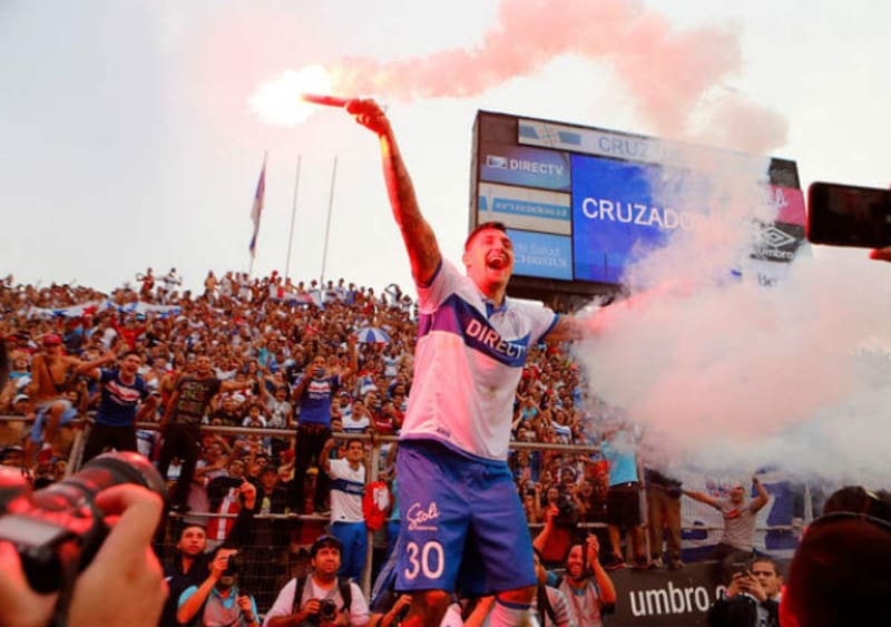 desde 2016 poseía el título como el único goleador en anotar 8 goles en las primeras 5 fechas.