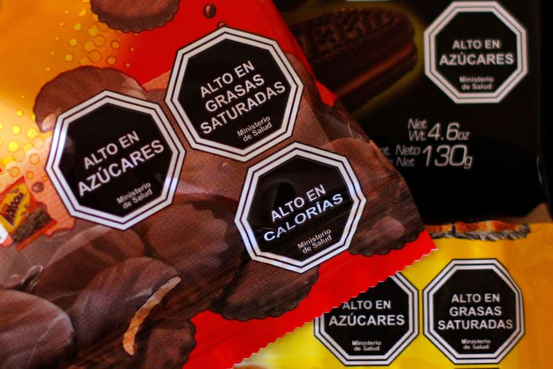 Minsal propone nueva etiqueta sobre advertencia de edulcorantes.