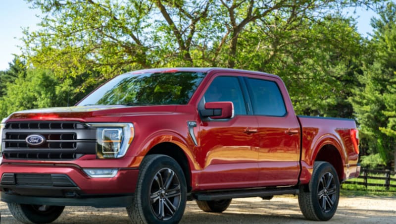 Tiene una Ford F150.