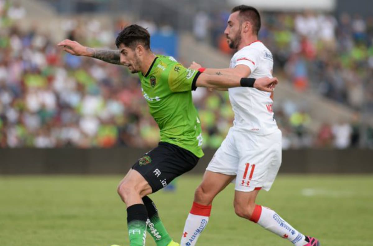 Ángelo Sagal abrió la victoria del Júarez con un golazo de fuera del área