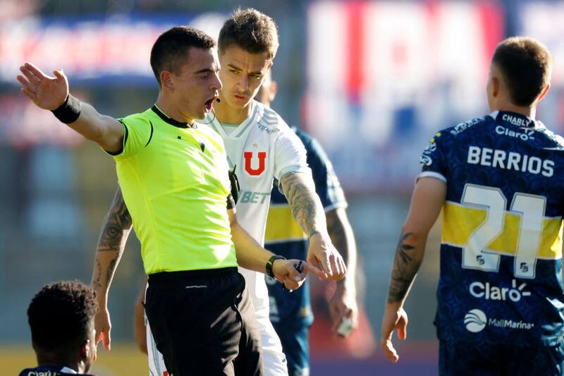 quedó molesto con el arbitraje de Emilio Bastías durante el partido de Copa Chile. Foto: ATON