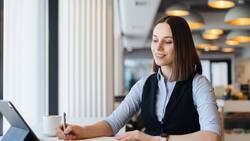 OMIL de Colina ofrece trabajos en distintos rubros dentro de la RM: Sueldos alcanzan el $1.000.000