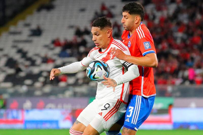 y Perú se enfrentan en la primera fecha de la Copa América. (Foto: Aton)