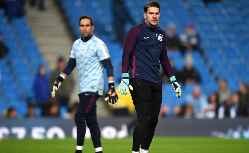 Claudio Bravo y Ederson en el Manchester City.