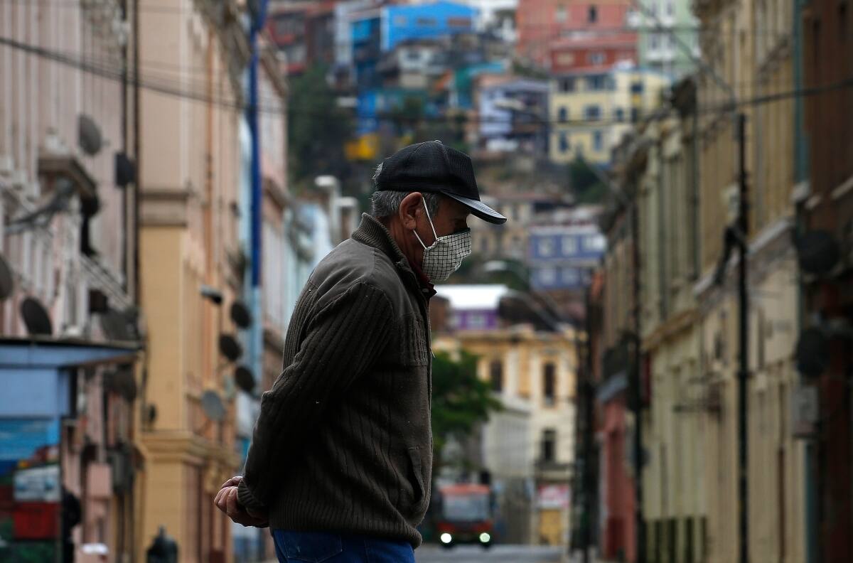 Balance Minsal: Casos nuevos de coronavirus bordearon nuevamente los 2 mil