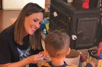 “Sácate el uniforme que está nuevo y es para marzo”: Maly Jorquiera bromeó con el entusiasmo de su hijo, Lucas, por ir al colegio