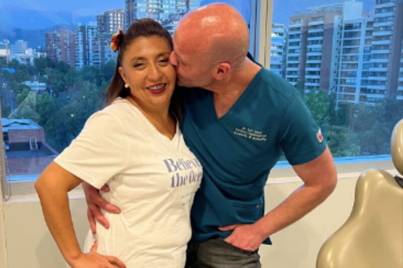 La exparticipante de "Gran Hermano" Chile se sometió a un tratamiento facial.