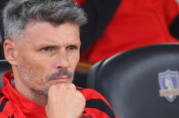 La última locura de Fernando Ortiz en Colo Colo: apostará por polémico jugador