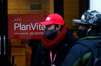 Retiro fondos AFP PlanVital: Averigua tu solicitud por telefono