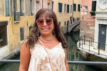 "Adivinen quién es este hue... ": Helhue Sukni presentó al profesional que la ayudará con su salud