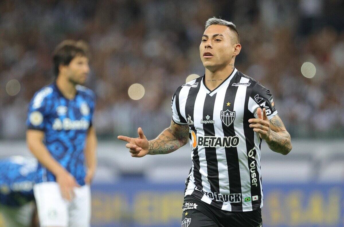 Delantera de lujo: exjugador del Bayern Munich podría acompañar a Eduardo Vargas en Atlético Mineiro
