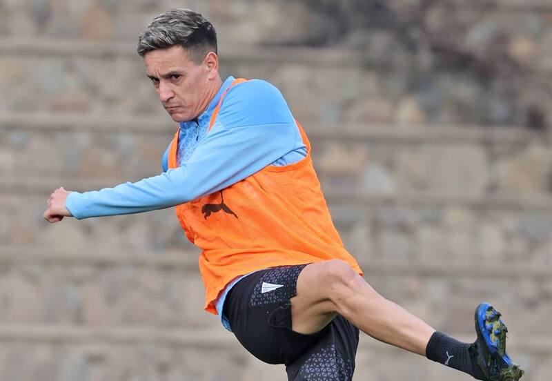 Fernando Zuqui en el último entrenamiento de la UC. Foto: @cruzados_oficial