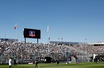 Seremi de Salud también dejó en cuarentena la Casa Alba de Colo Colo por contactos estrechos