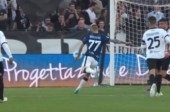 VIDEO | Alexis Sánchez y Arturo Vidal lo vieron desde la banca: El golazo de Brozovic para poner en ventaja al Inter