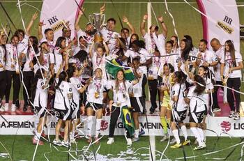 Final femenina entre Colo Colo y la U la rompió en rating: un millón y medio de televidentes