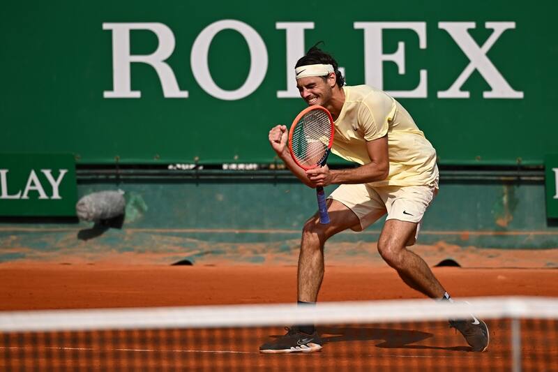 El estadounidense sorprendió a Tsitsipas.