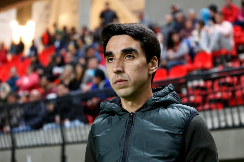 El entrenador hizo su debut profesional a cargo de un equipo en Unión Calera.