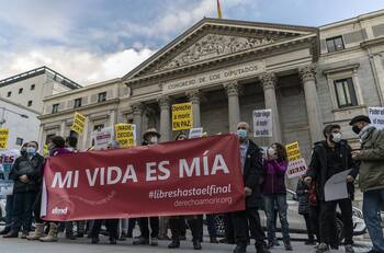 España legaliza la eutanasia y el suicidio asistido para sus ciudadanos