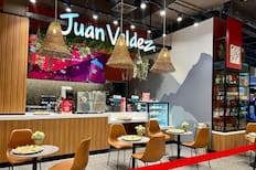 Copec confirma la compra de importante cadena de cafeterías: busca llegar a 60 locales en todo Chile