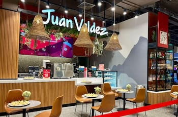 Copec confirma la compra de importante cadena de cafeterías: busca llegar a 60 locales en todo Chile