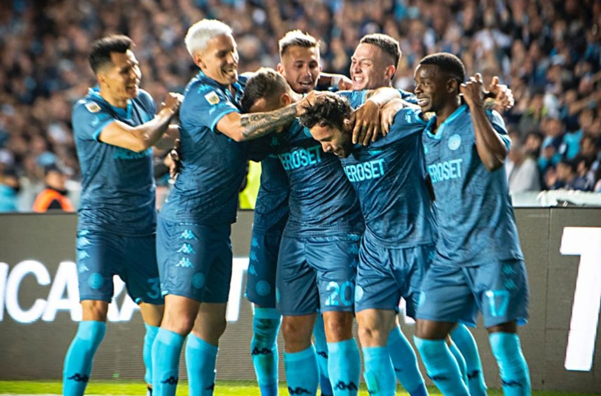 Se pasó de copas: Compañero de Eugenio Mena y Gabriel Arias en Racing dio positivo en alcoholemia tras partido con Atlético Tucumán