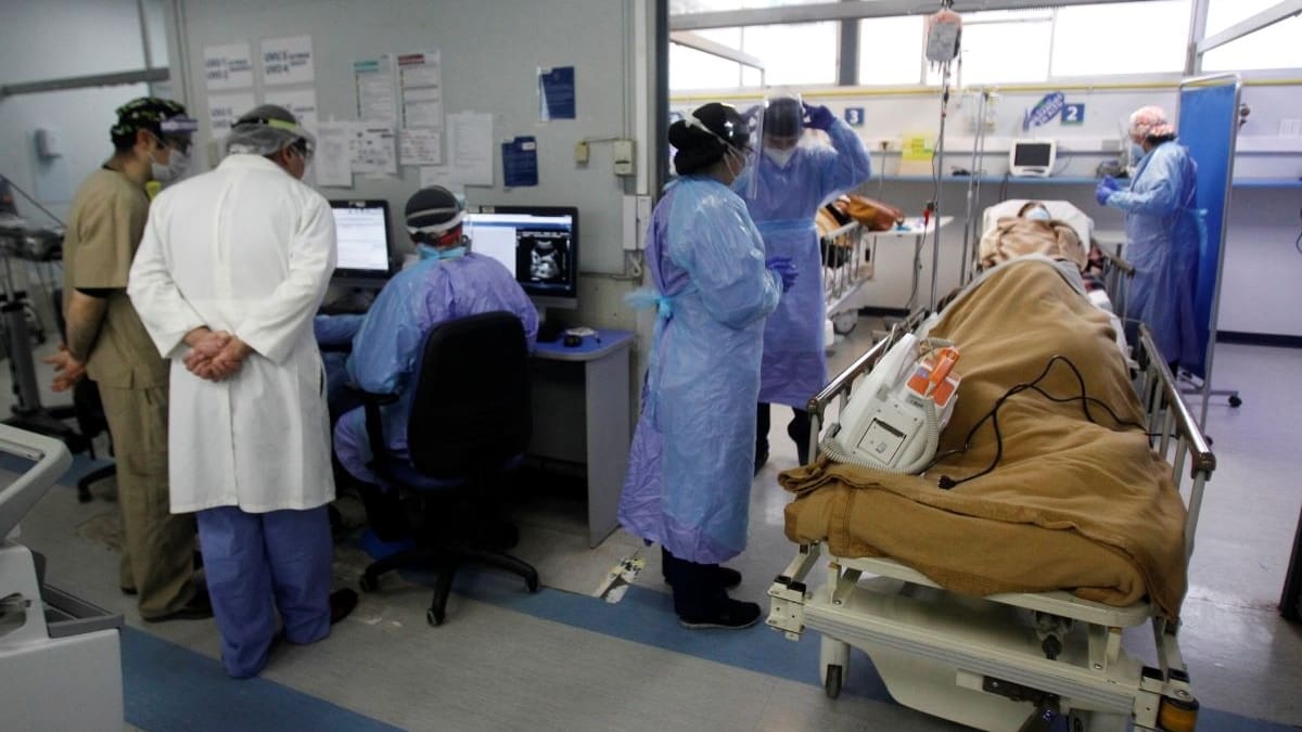 COVID-19: Minsal reporta 3.920 nuevos casos y muertes diarias bordearon las 100