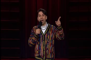 ¿Te lo perdiste? Acá la rutina de Fabrizio Copano subtitulada al español en programa de James Corden