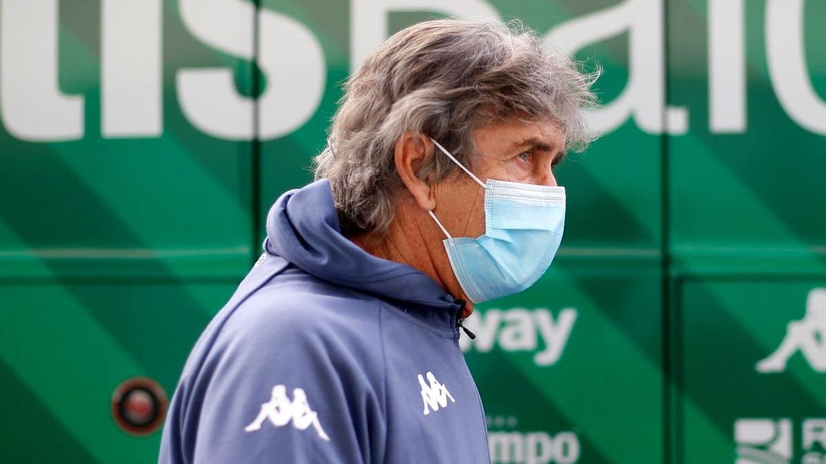 ¡Se le va su goleador! Manuel Pellegrini sufrió una sensible partida en el Real Betis
