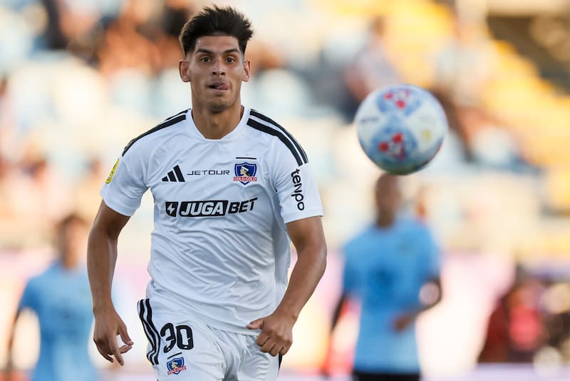 El joven delantero perdió espacio en Colo Colo. Foto: Aton.