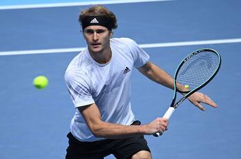 ATP Finals: Alexander Zverev sorprendió a Novak Djokovic y jugará la final del "Torneo de Maestros"