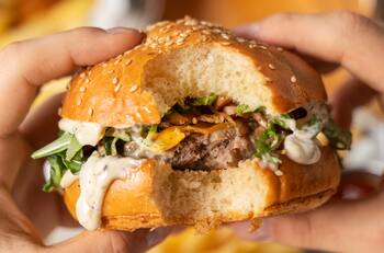 Santander entrega 40% de descuento en popular cadena de comida rápida este día de la semana